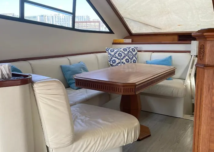 Waterfront Cozy Two Bedrooms